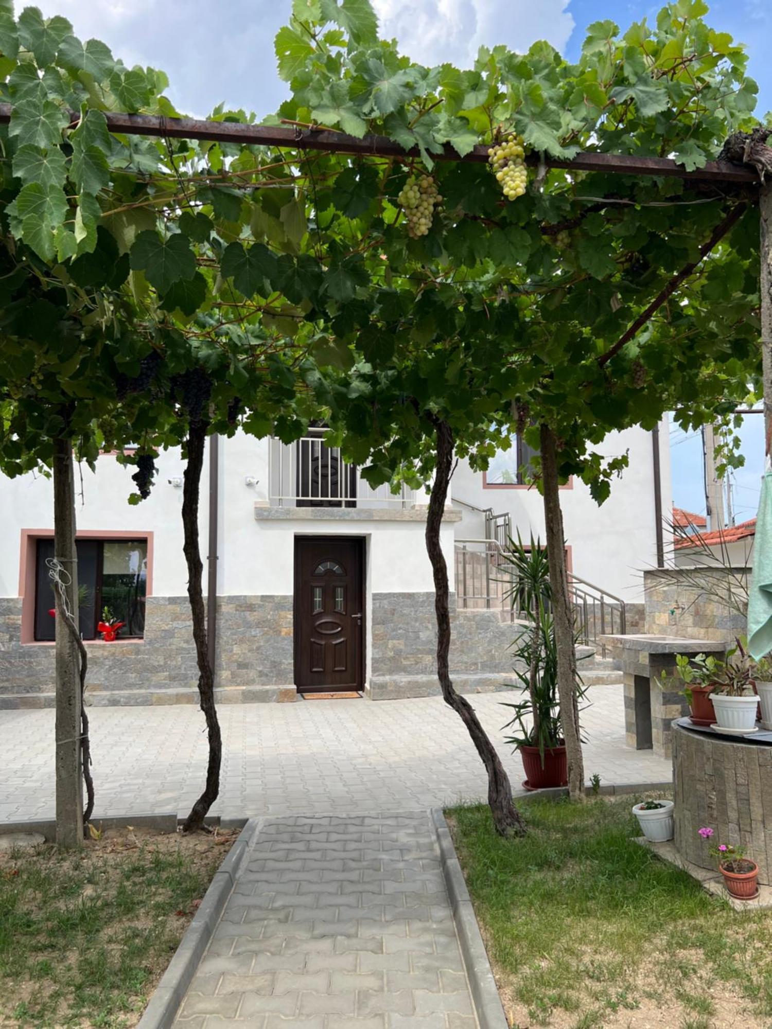 Къща За Гости Бадови Hisarja Exterior foto